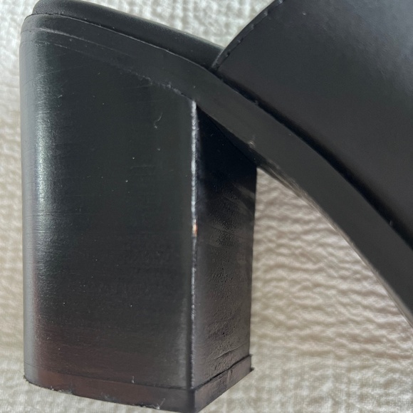 Steve Madden Krizia used black leather mule chunky block heel sandal size 11 - Picture 8 of 15